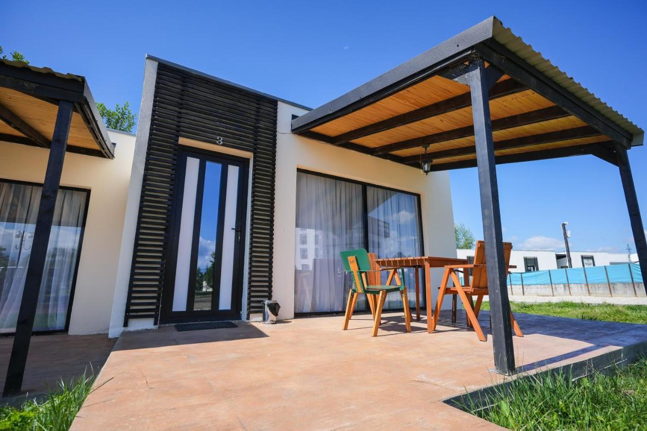 Villa Bungalowuri "Doi Cocosi " à Horezu Extérieur photo