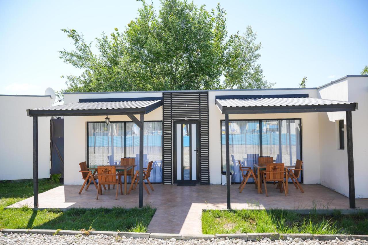 Villa Bungalowuri "Doi Cocosi " à Horezu Extérieur photo